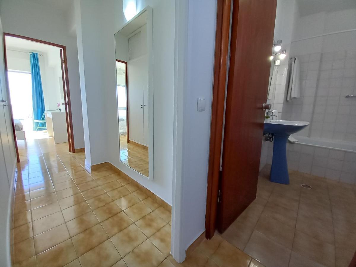 Mira Atlantico 13- Terraco Com Vista Mar E Cidade, Wifi, 80Mt Praia Quarteira Eksteriør bilde